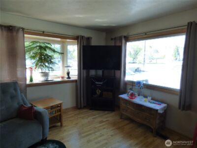 212 7th Street S, Brewster, WA 98812 - Photo 6