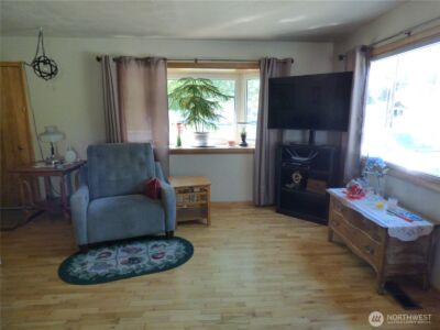 212 7th Street S, Brewster, WA 98812 - Photo 8