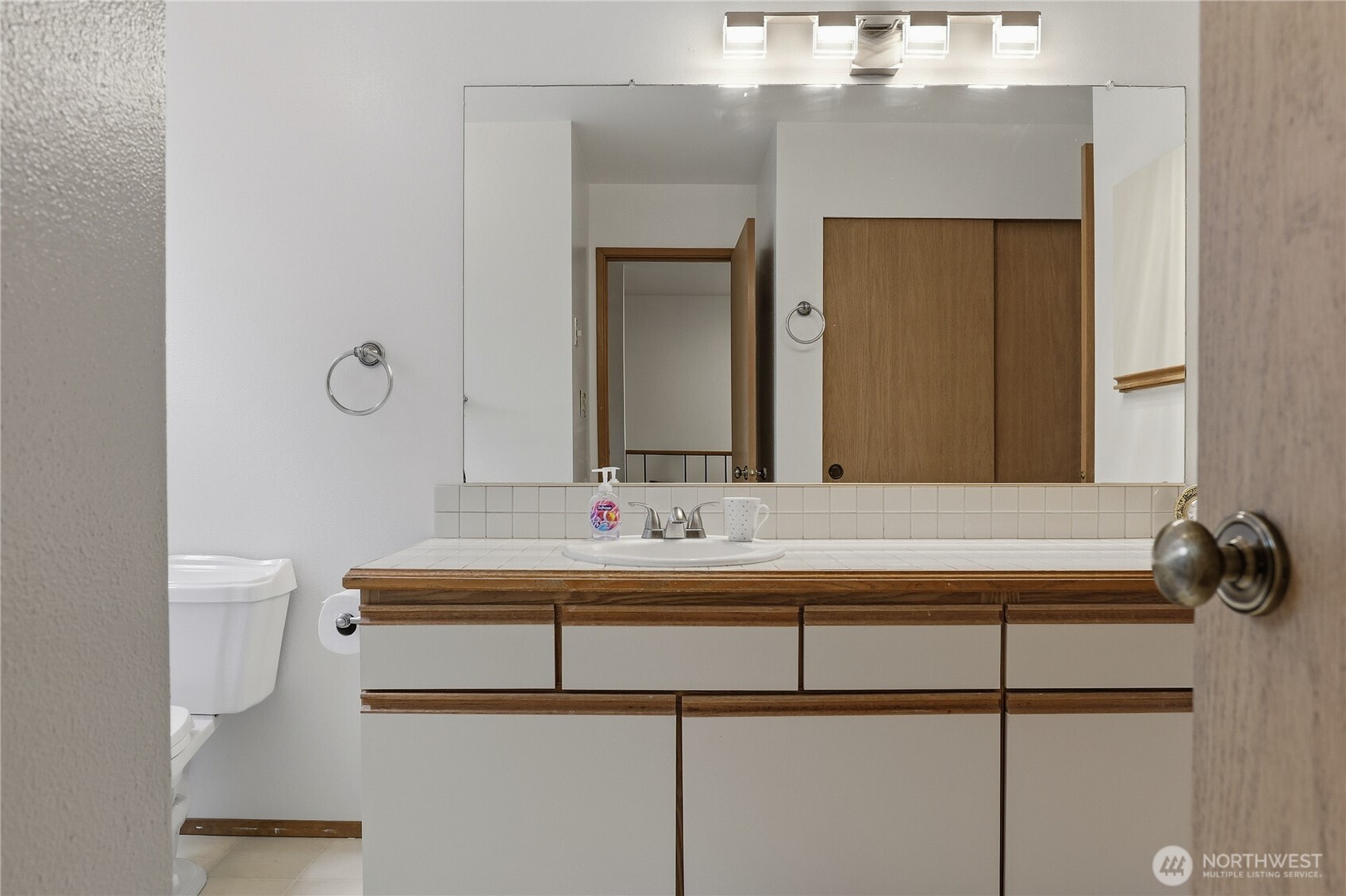 21306 48th Avenue W #C2, Mountlake Terrace, WA 98043-3490