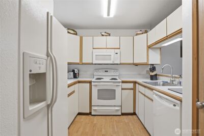 21306 48th Avenue W #C2, Mountlake Terrace, WA 98043-3490 - Photo 8