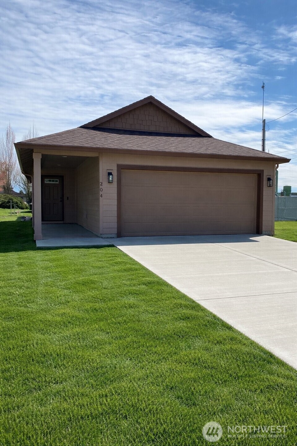 204 Douglas Street , Longview, WA 98632