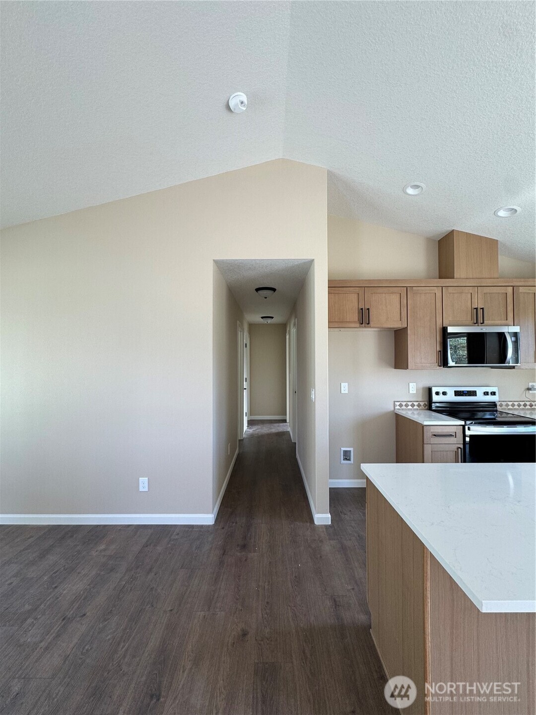 204 Douglas Street , Longview, WA 98632