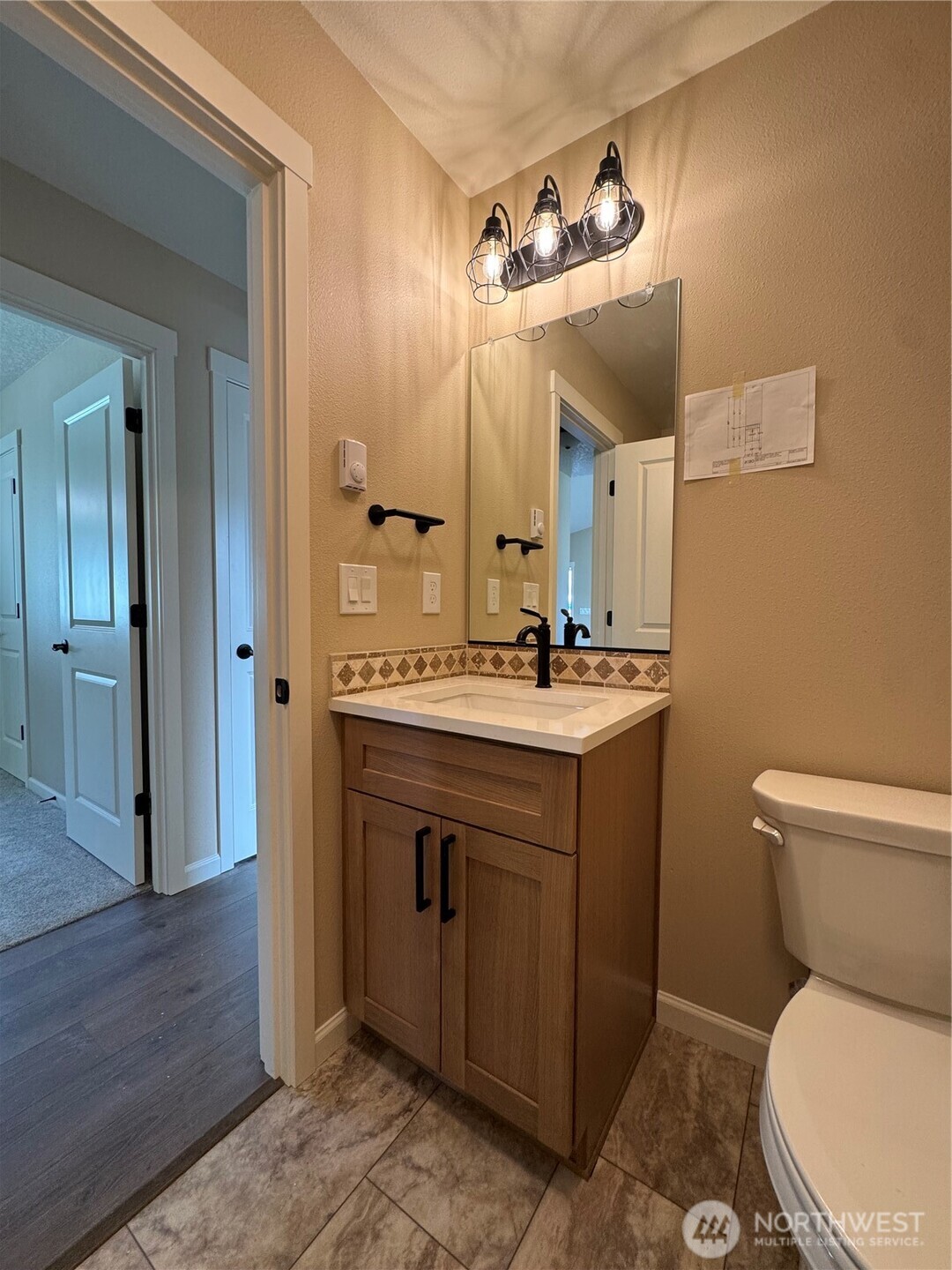 204 Douglas Street , Longview, WA 98632