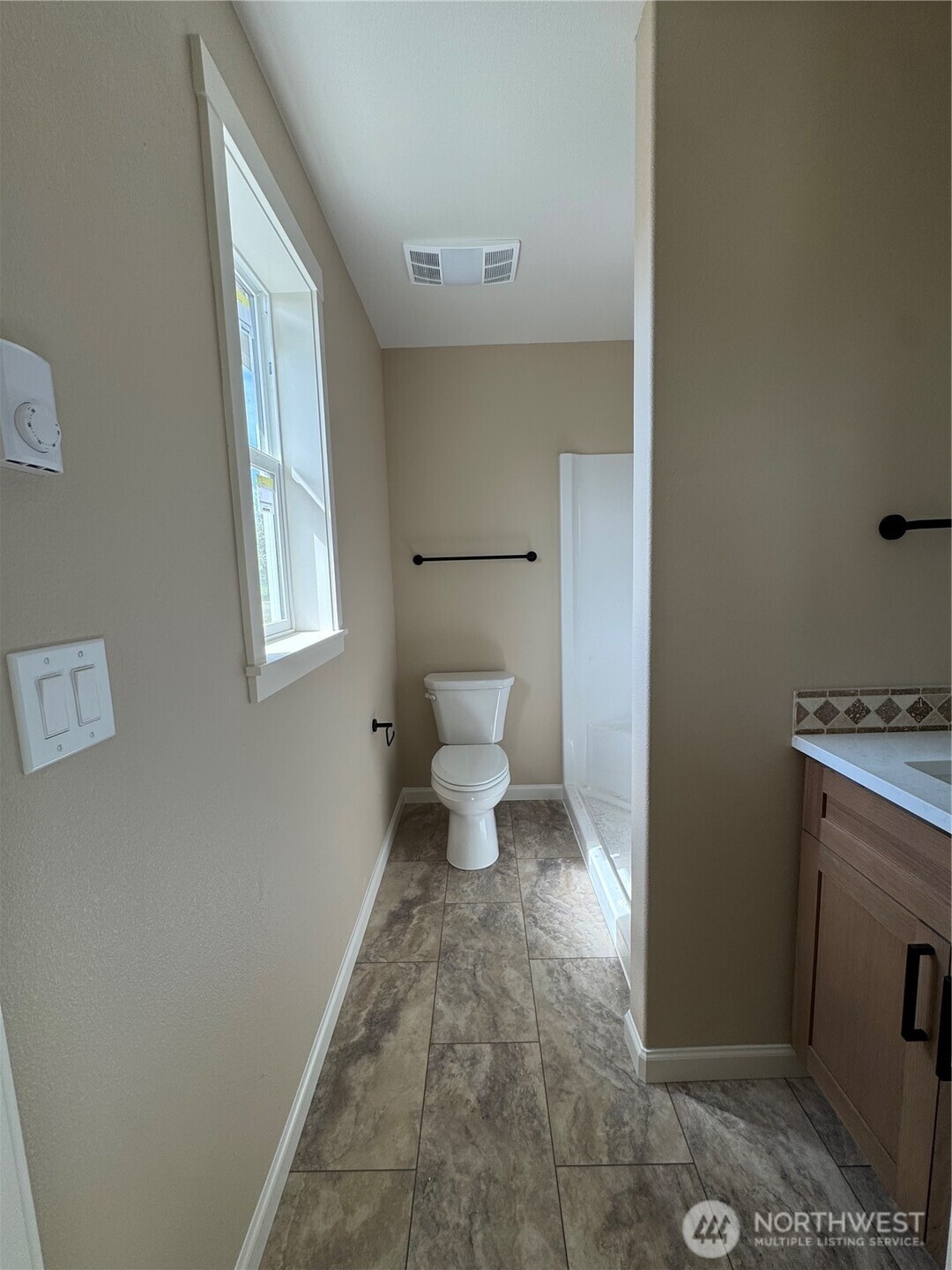 204 Douglas Street , Longview, WA 98632