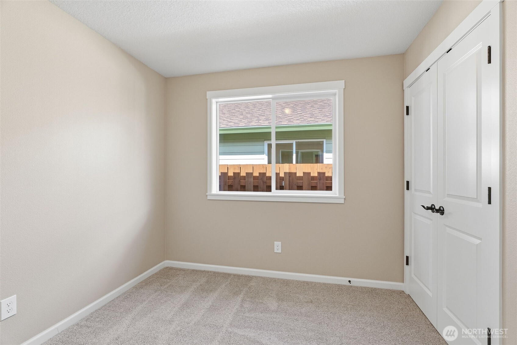 204 Douglas Street , Longview, WA 98632