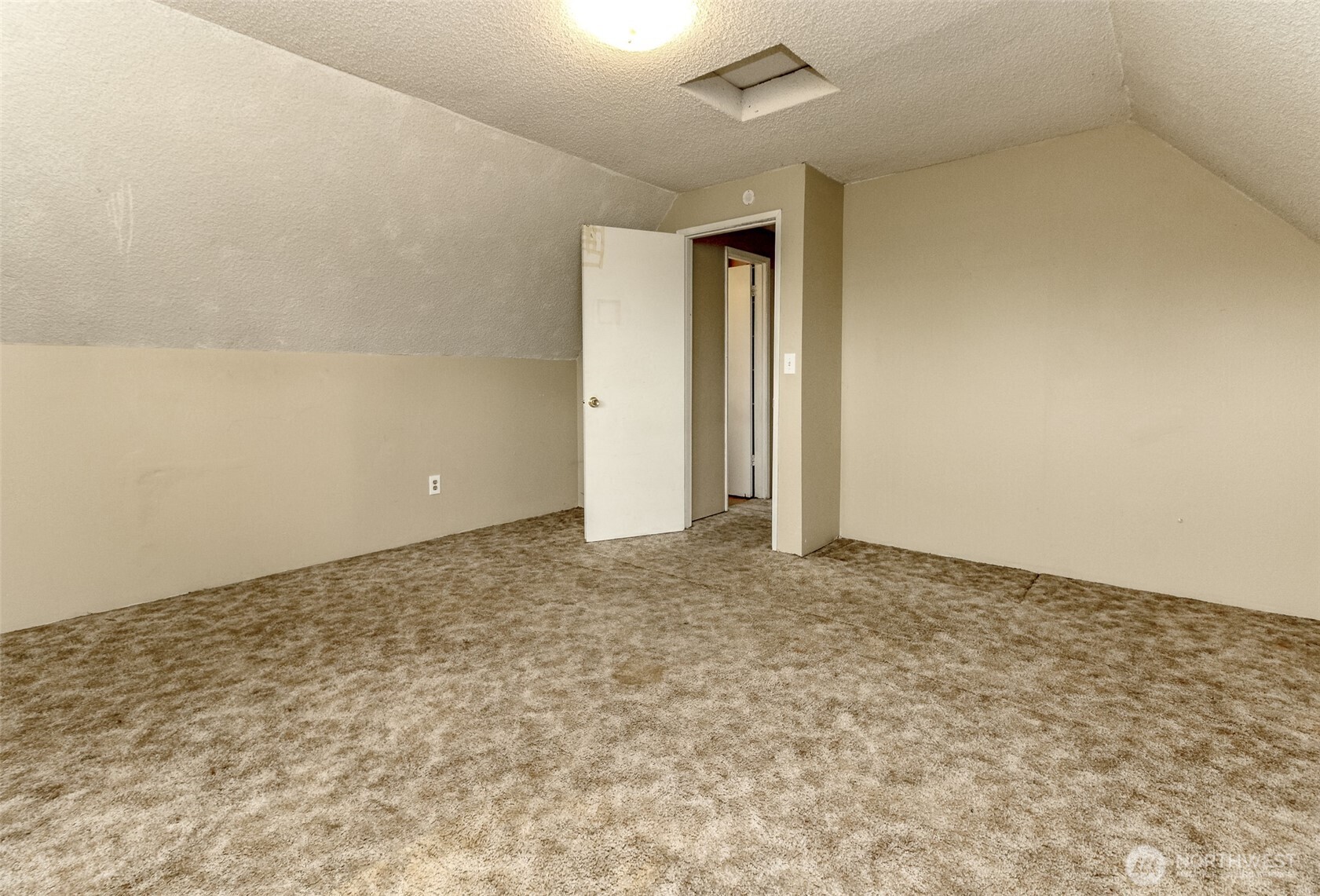 8317 S Sheridan Avenue , Tacoma, WA 98408