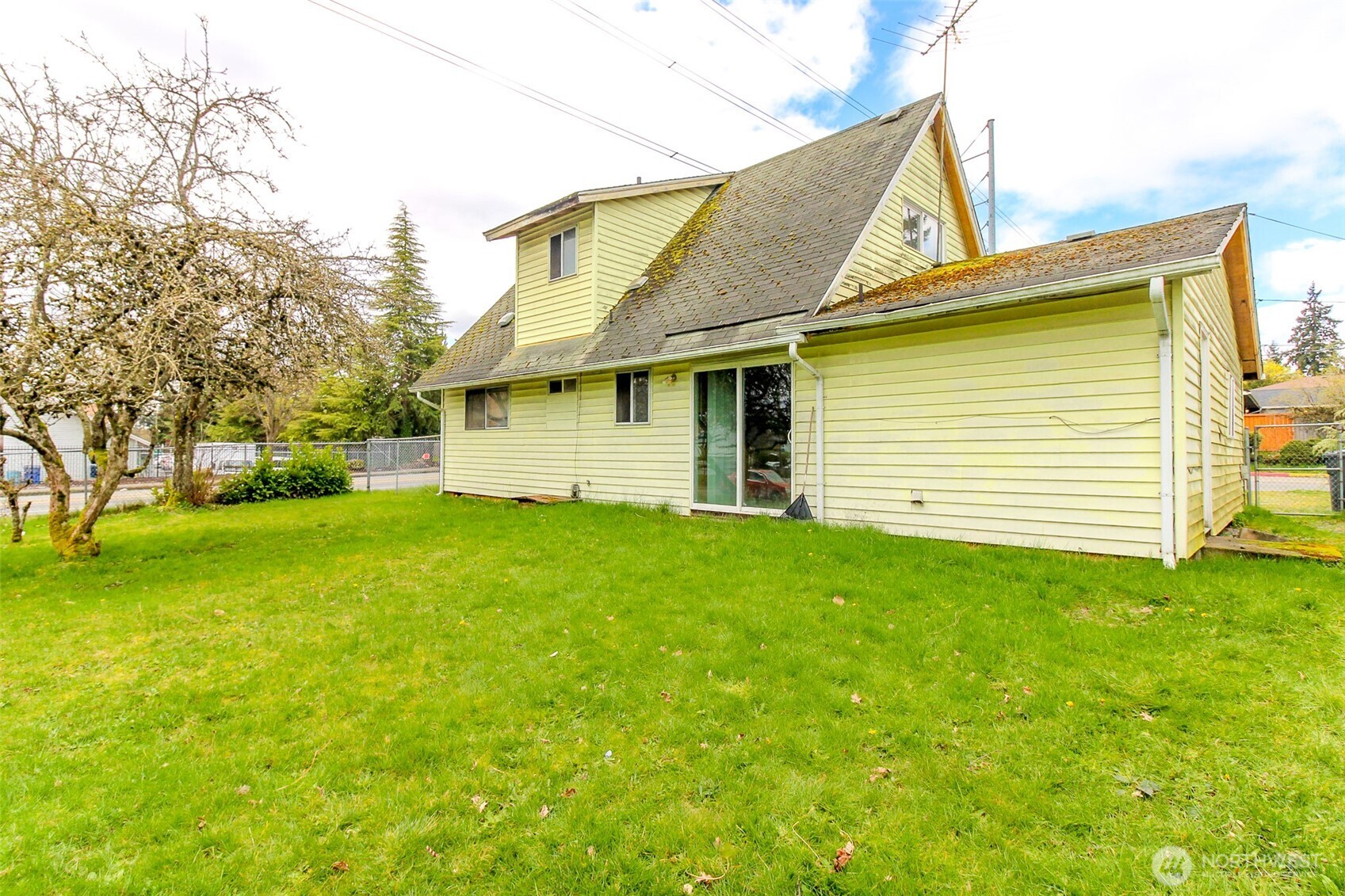 8317 S Sheridan Avenue , Tacoma, WA 98408