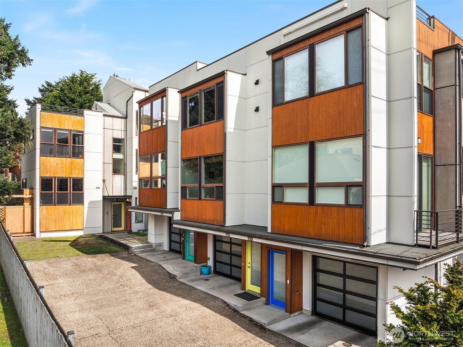 114 N 39th Street , Seattle, WA 98103