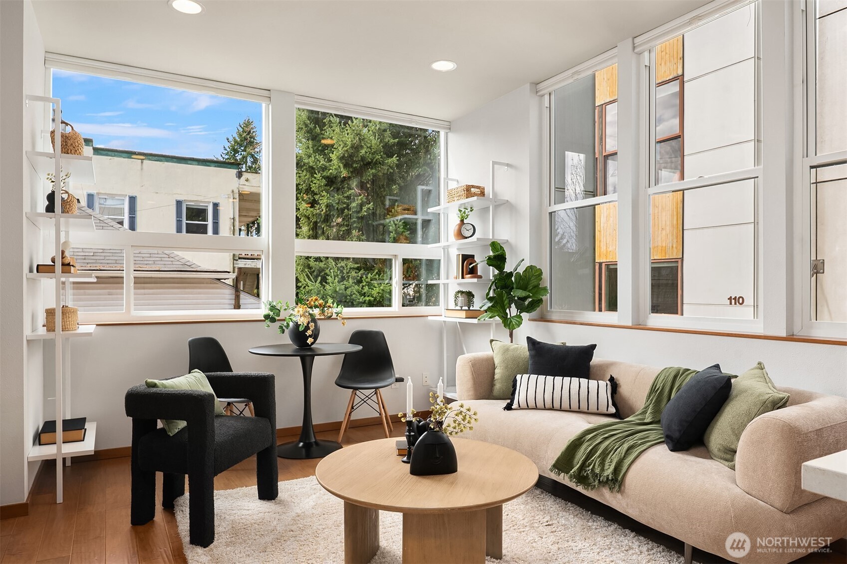 114 N 39th Street , Seattle, WA 98103