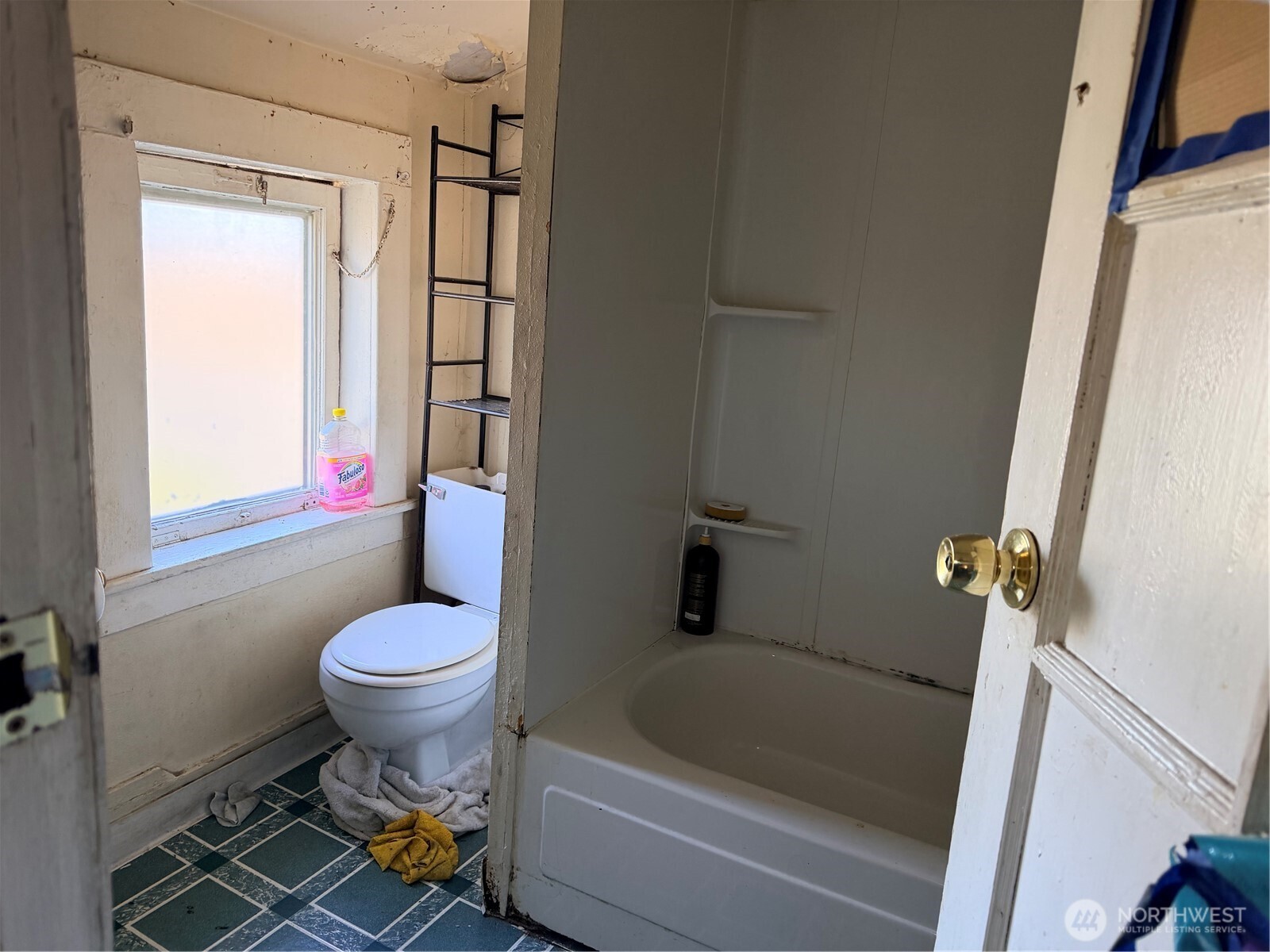 1408 S Union Avenue , Tacoma, WA 98405