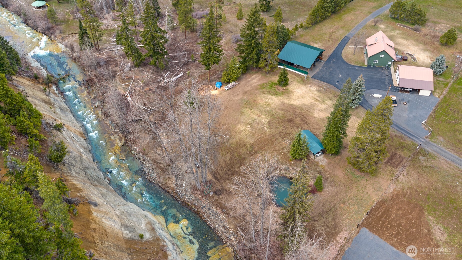 4010 Teanaway Middle Fork Road , Cle Elum, WA 98922-9256