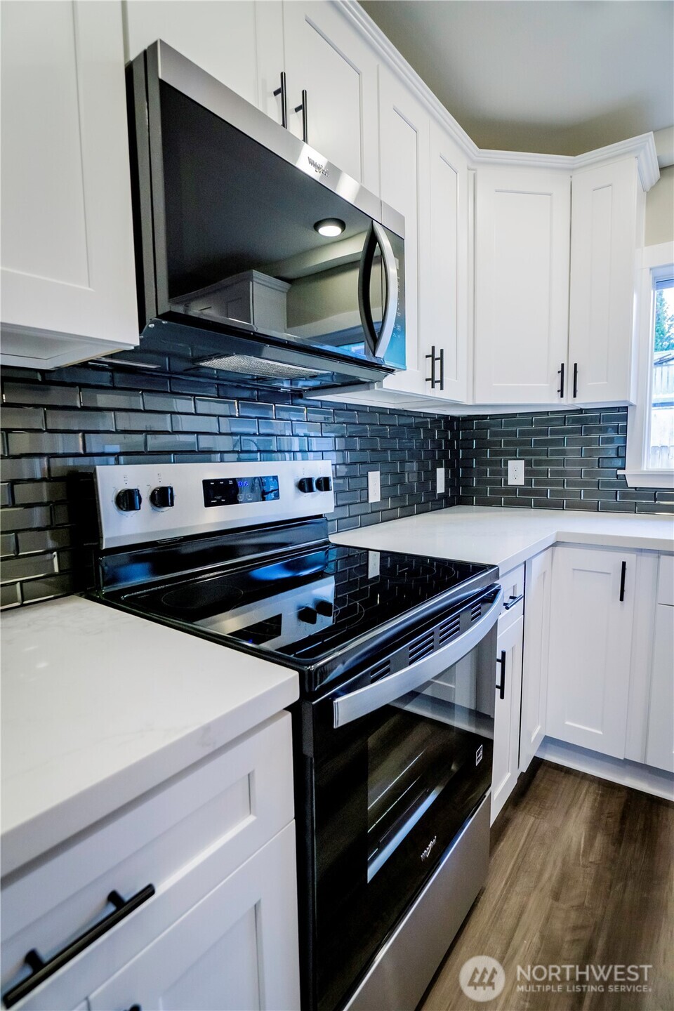 926 TULLIS Street NE, Olympia, WA 98506