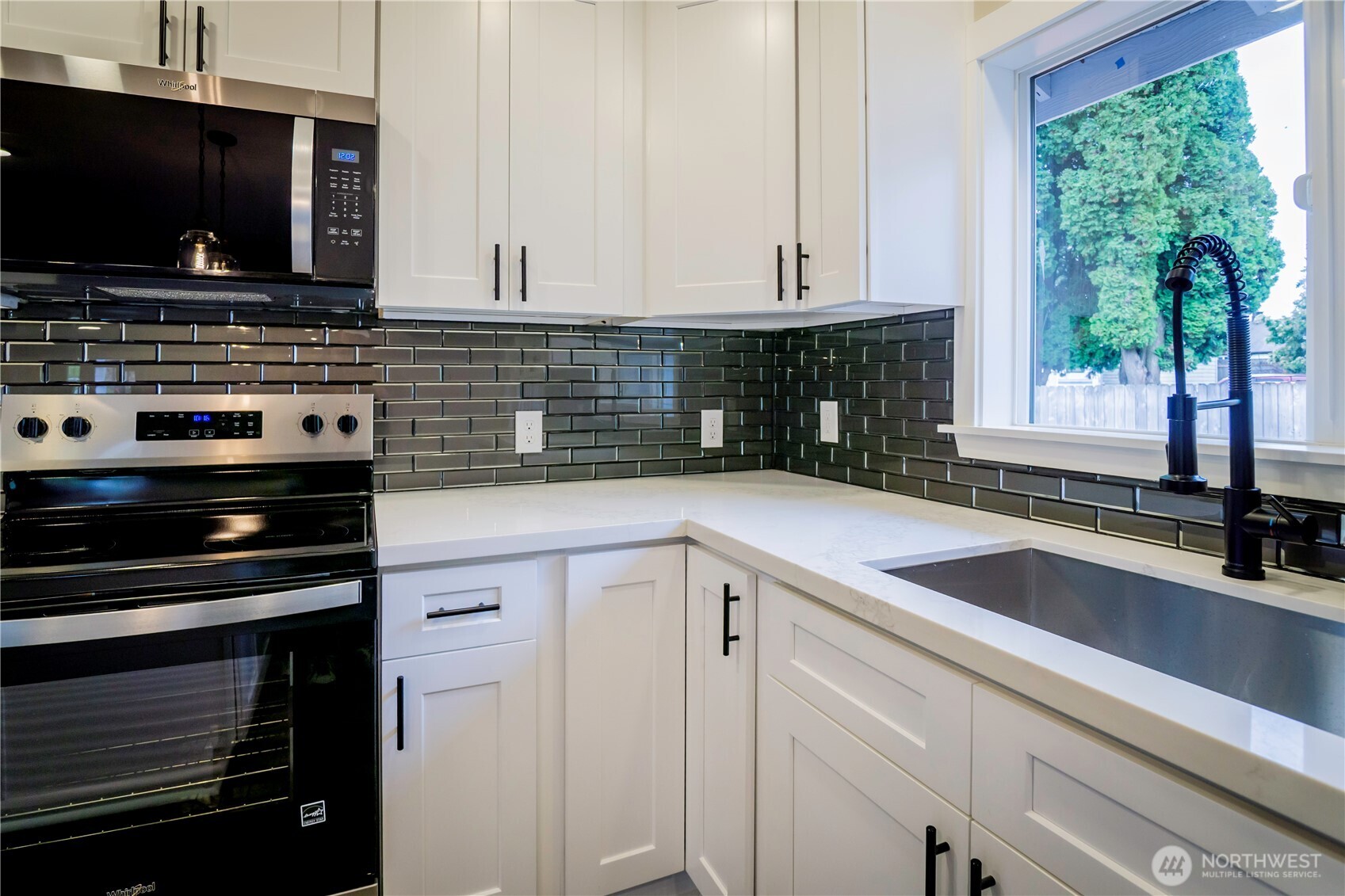 926 TULLIS Street NE, Olympia, WA 98506