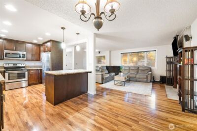 516 189th Street Ct E, Spanaway, WA 98387 - Photo 4