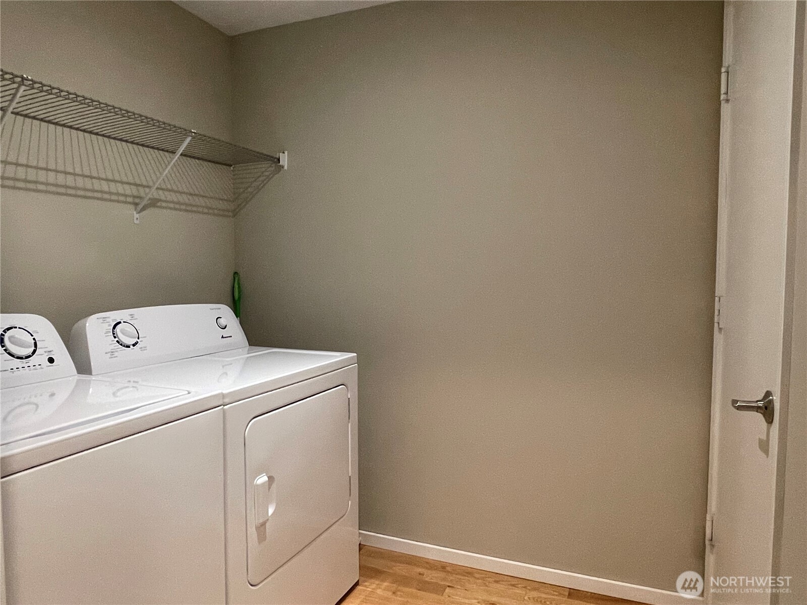 1988 Cascade View Drive , Camano Island, WA 98282