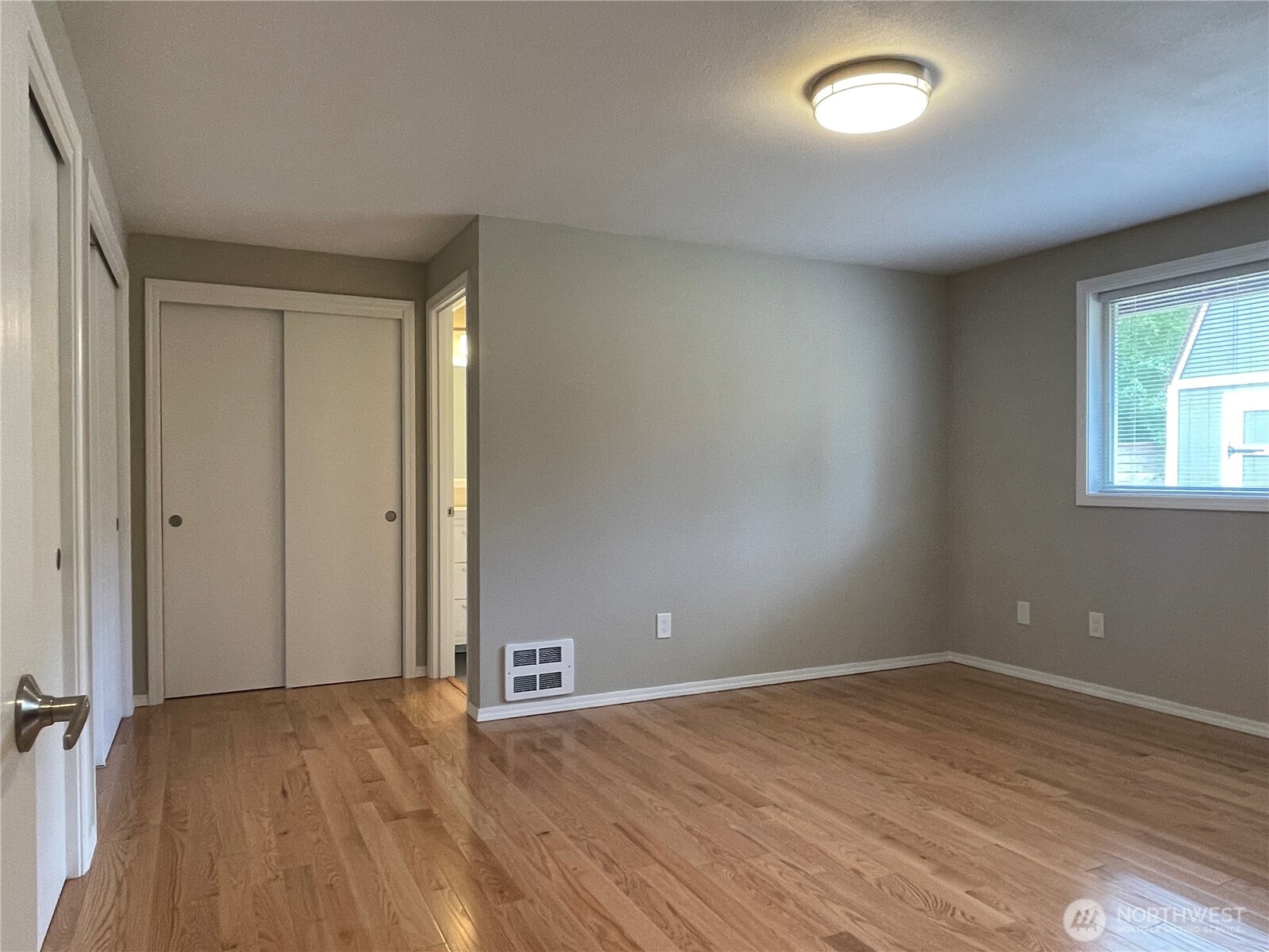 1988 Cascade View Drive , Camano Island, WA 98282