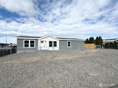 412 SW Thunderbird Way , Mattawa, WA 99349 - Photo 1