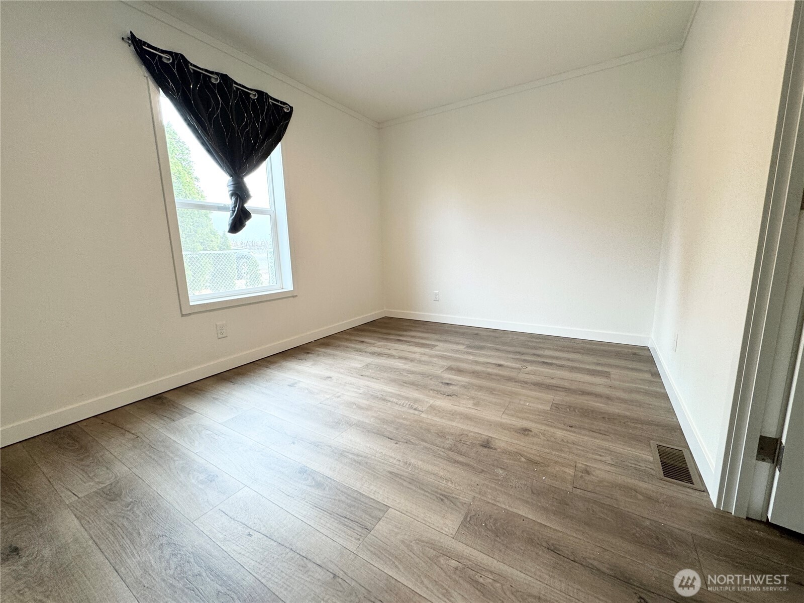 412 SW Thunderbird Way , Mattawa, WA 99349
