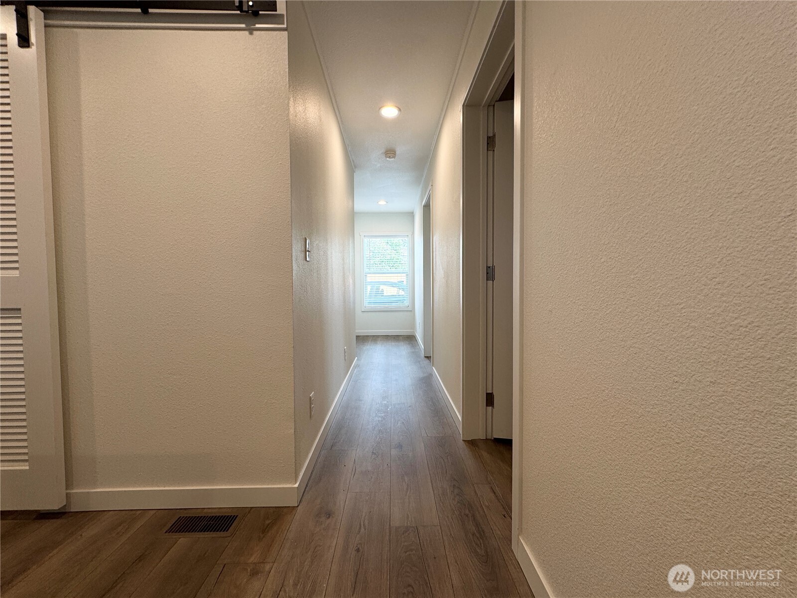 412 SW Thunderbird Way , Mattawa, WA 99349