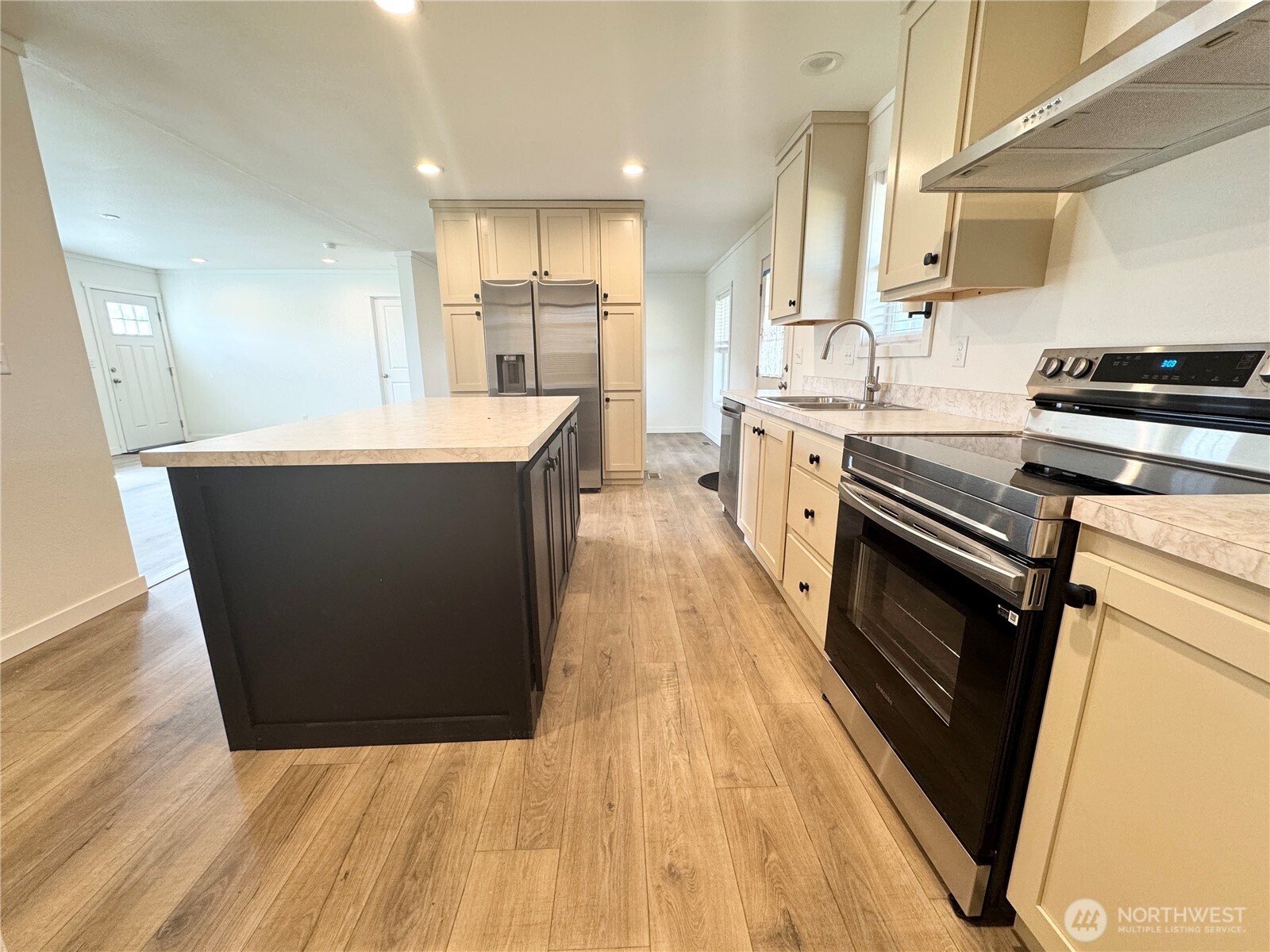 412 SW Thunderbird Way , Mattawa, WA 99349