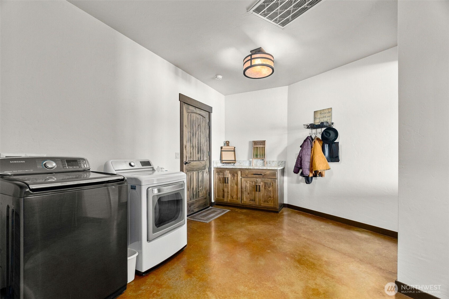 6401 Skookumchuck Road SE, Tenino, WA 98589