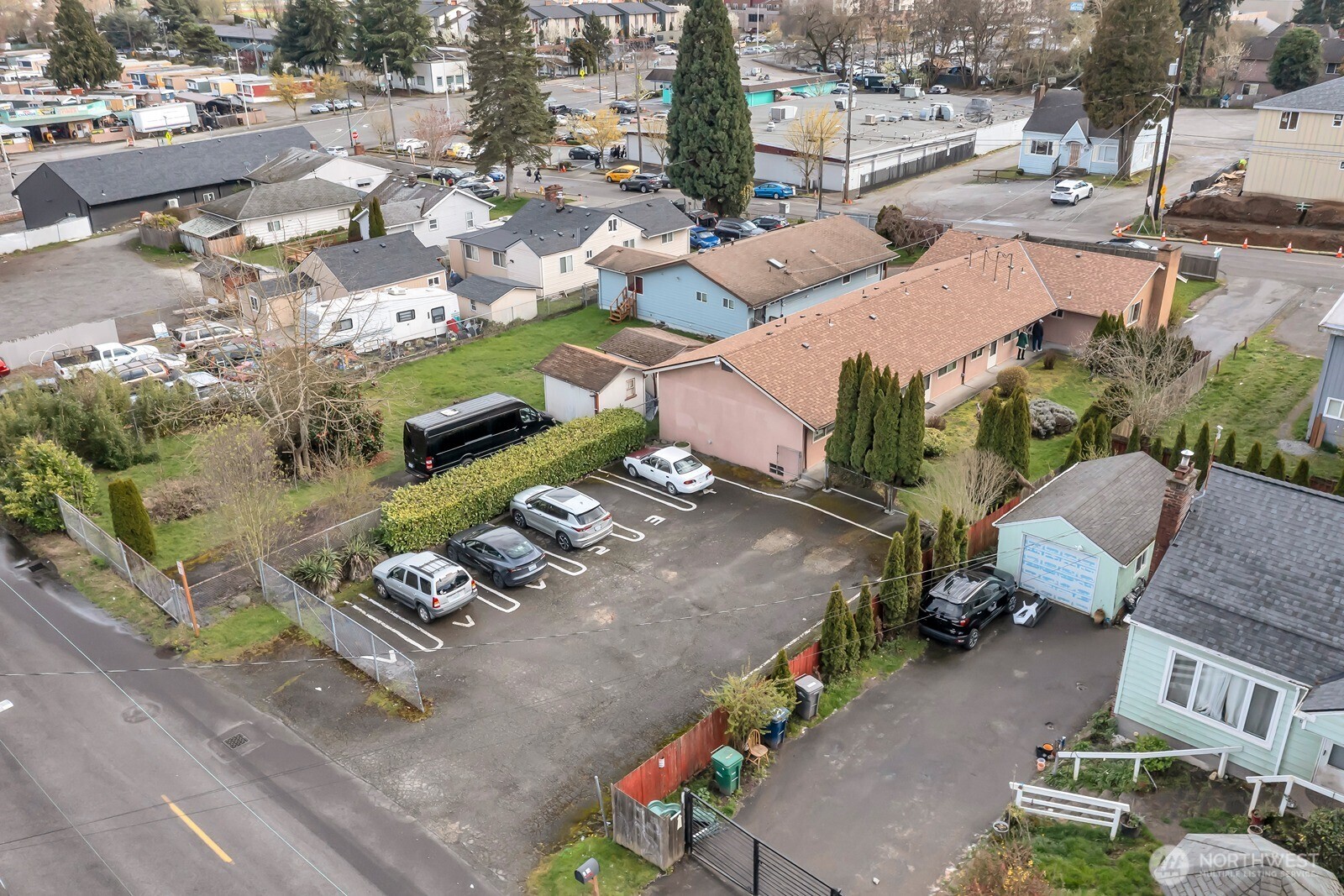3724 S 141st Street , Tukwila, WA 98168-4074
