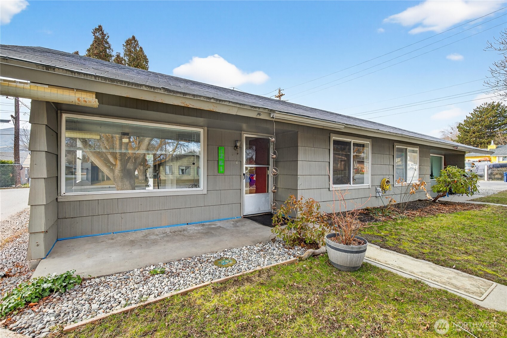 1261 & 1263 Montana Street , Wenatchee, WA 98801