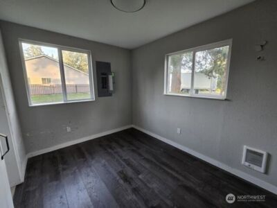 10228 Alaska Street S, Tacoma, WA 98444 - Photo 11