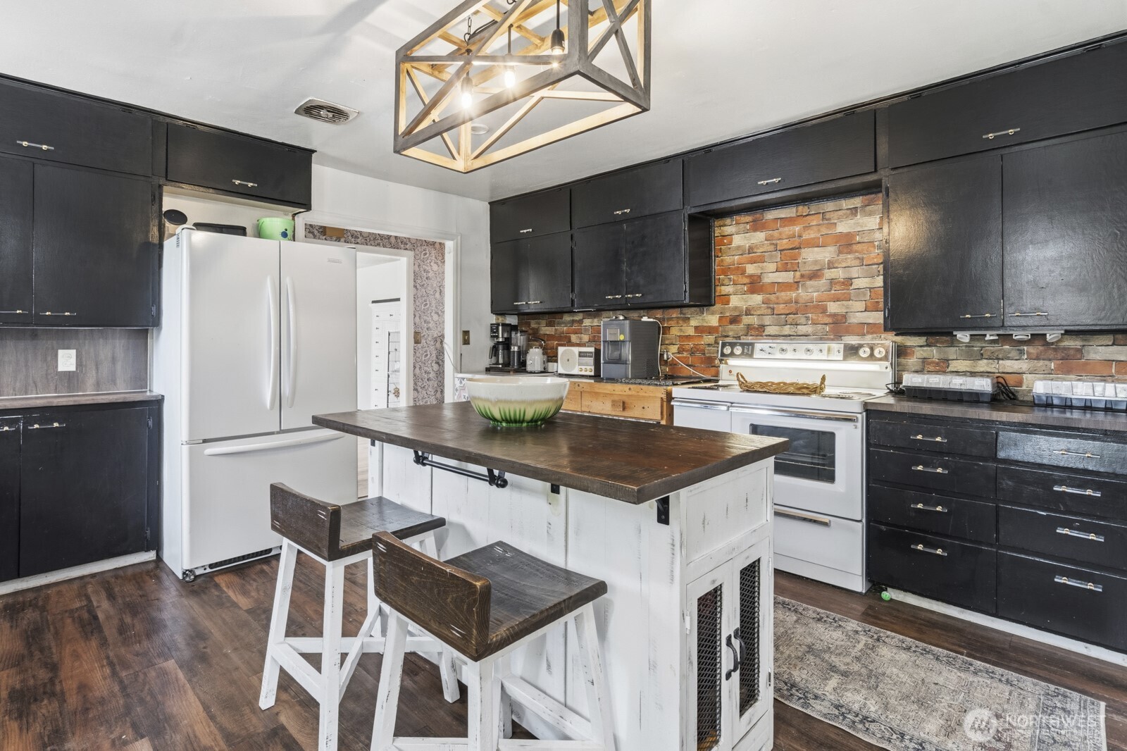 11324 Waller Road E, Tacoma, WA 98446