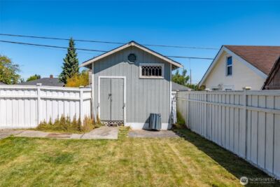 1506 12th Street , Anacortes, WA 98221 - Photo 29