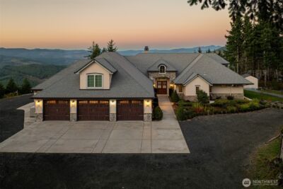 421 Woodland Heights Road , Woodland, WA 98674