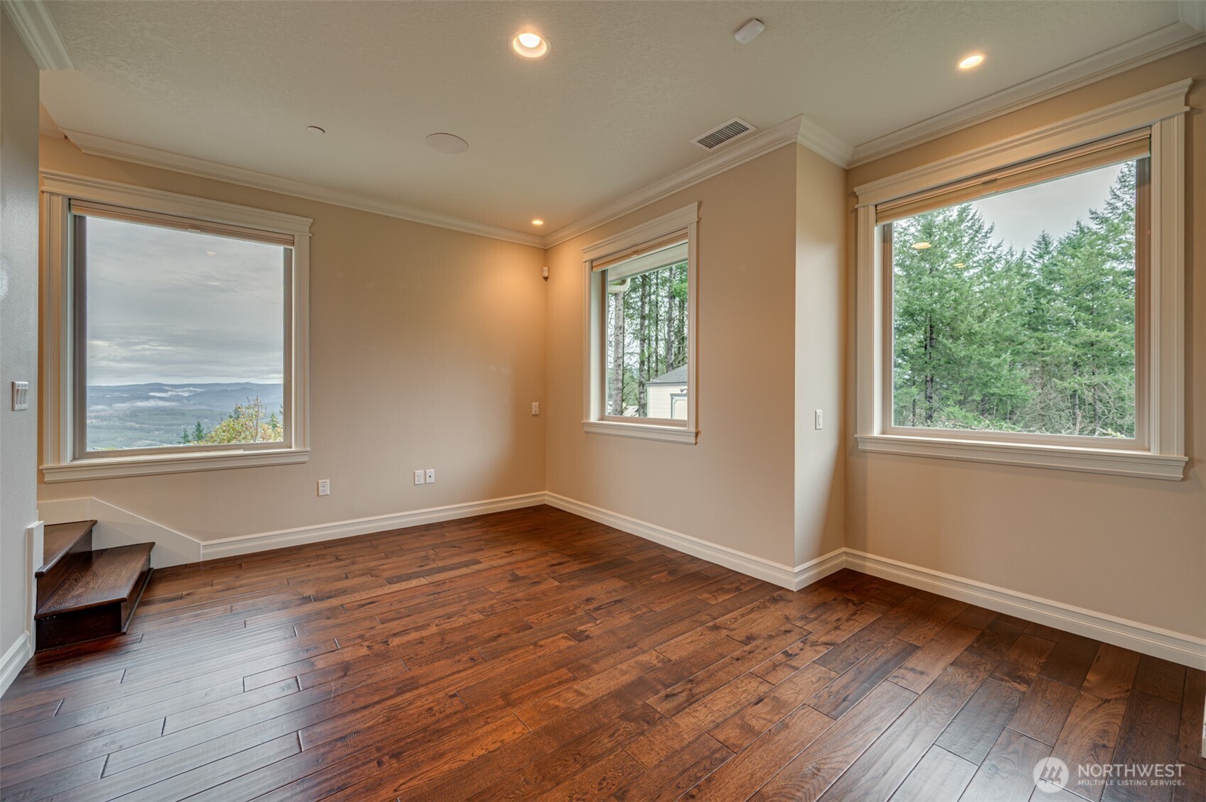 421 Woodland Heights Road , Woodland, WA 98674