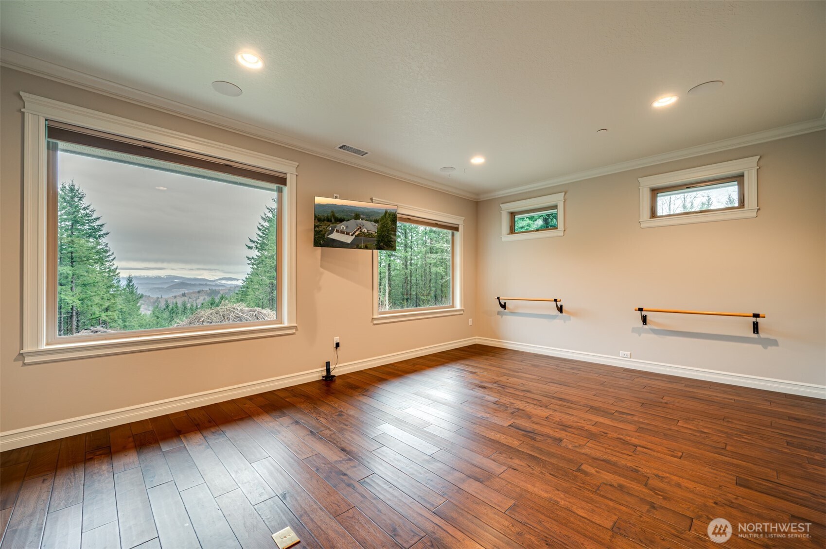 421 Woodland Heights Road , Woodland, WA 98674