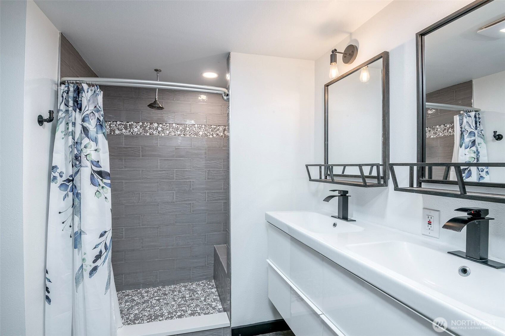 201 Union Avenue SE #155, Renton, WA 98059