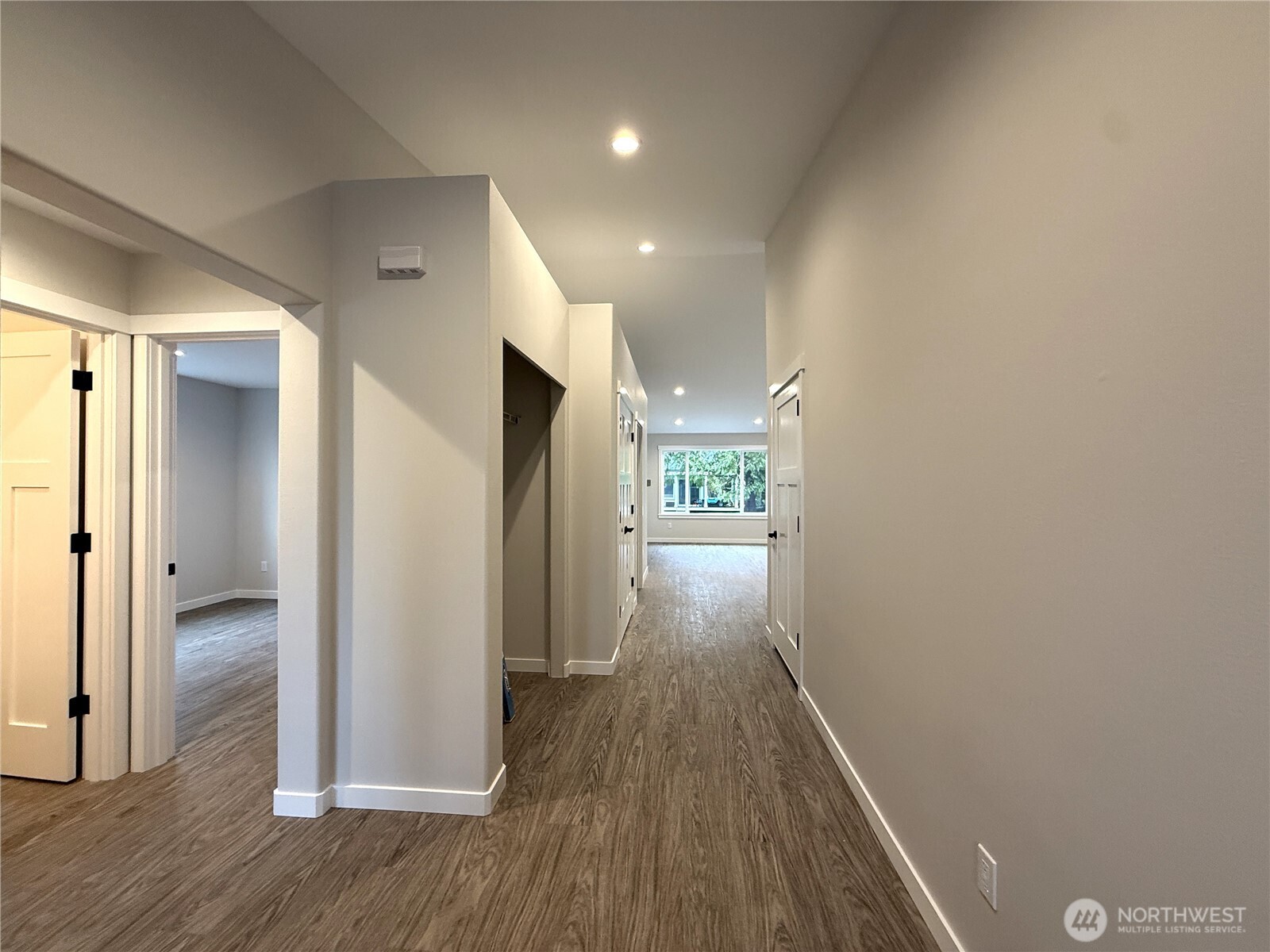 420 Cygnus Avenue SW, Ocean Shores, WA 98569