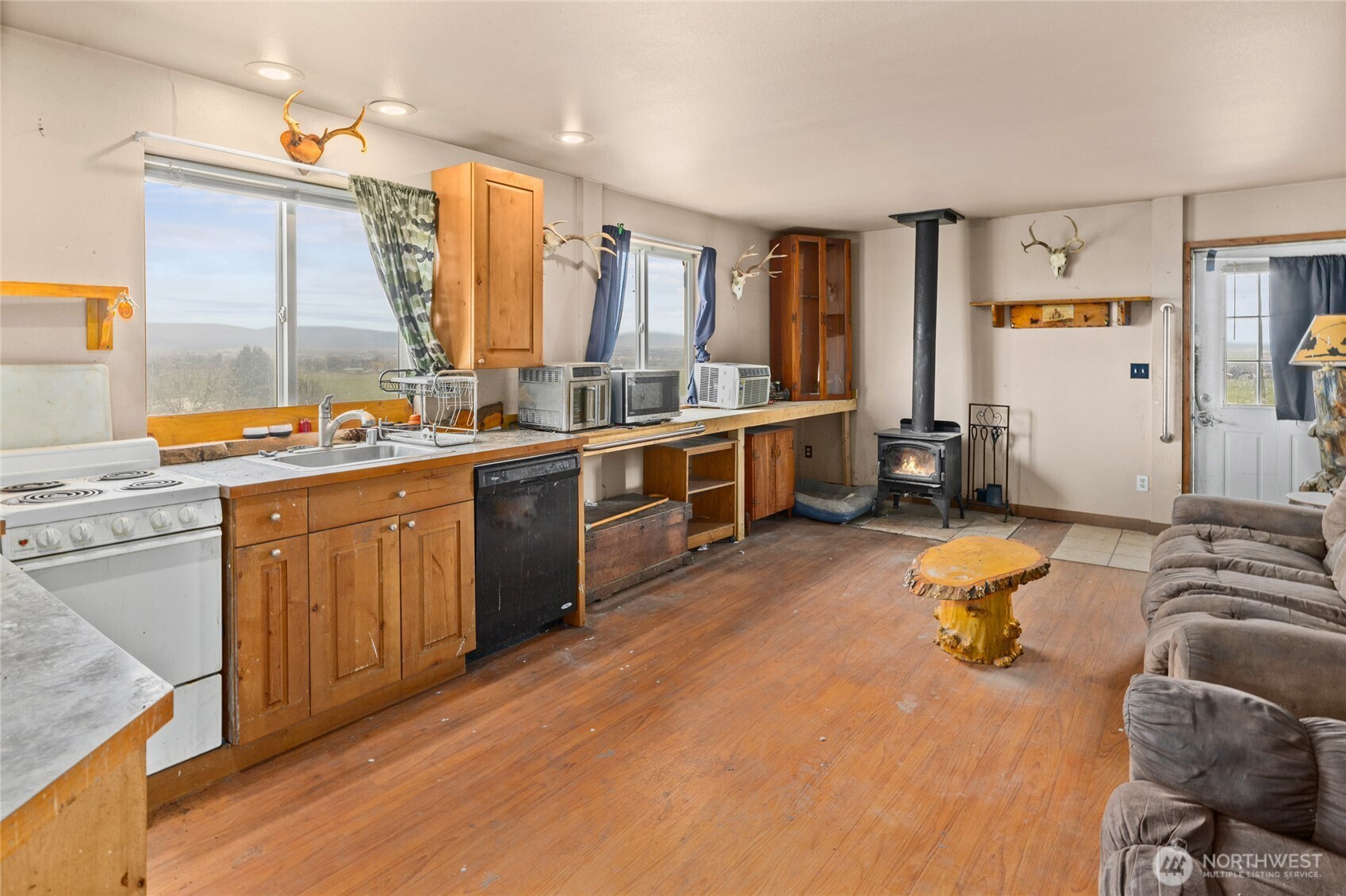 1091 Mellergaard Road , Ellensburg, WA 98926