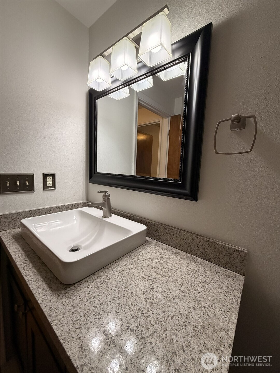 12506 NE Virginia Court , Kingston, WA 98346