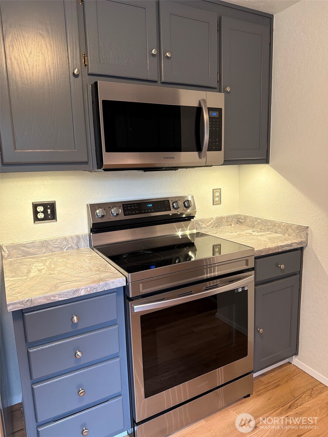 12506 NE Virginia Court , Kingston, WA 98346