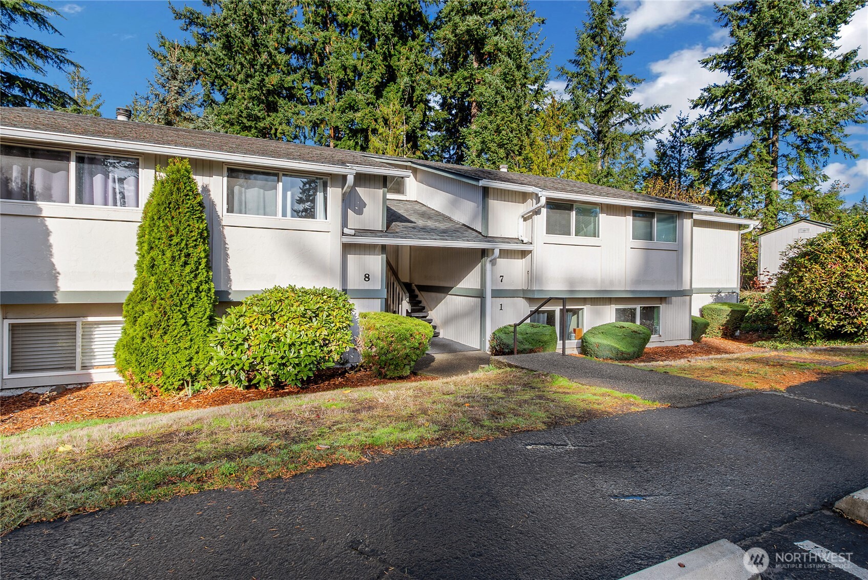 419 S 325th Place #T-7, Federal Way, WA 98003