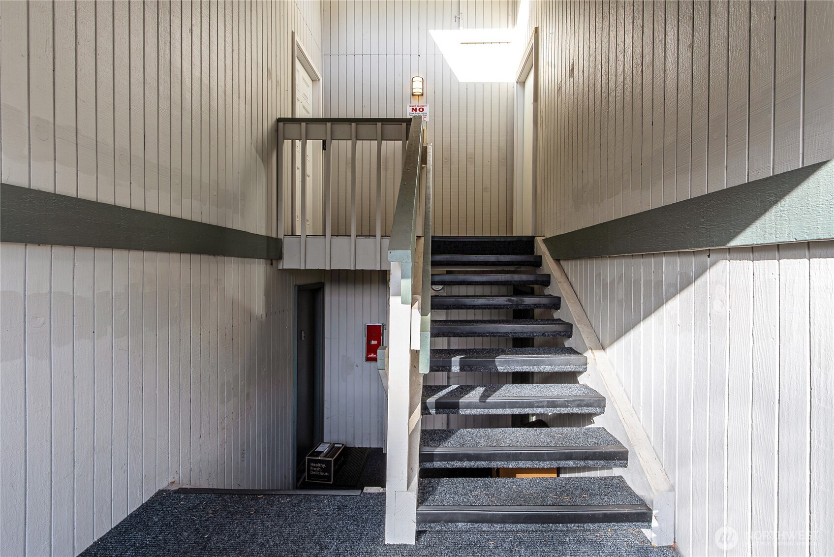 419 S 325th Place #T-7, Federal Way, WA 98003