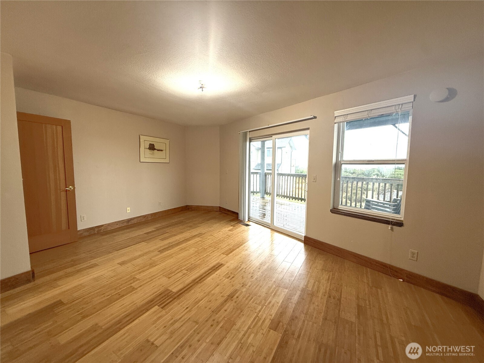 1083 Ocean Shores Boulevard SW, Ocean Shores, WA 98569