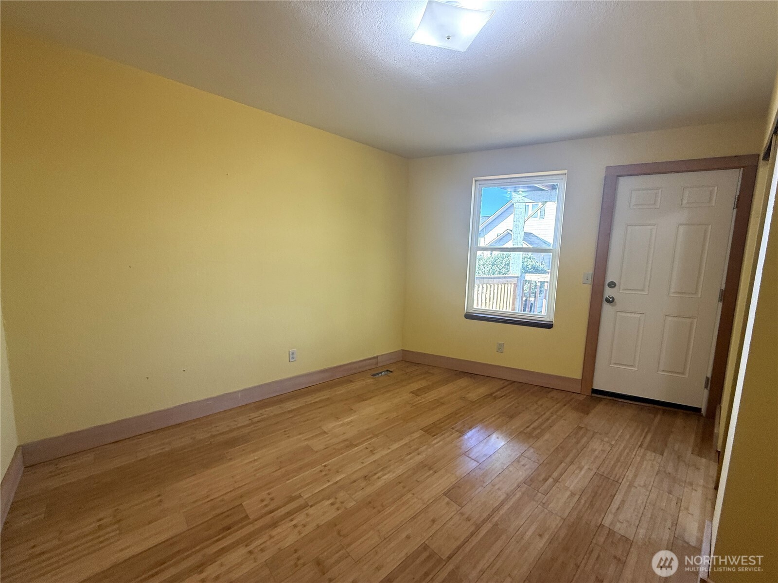 1083 Ocean Shores Boulevard SW, Ocean Shores, WA 98569