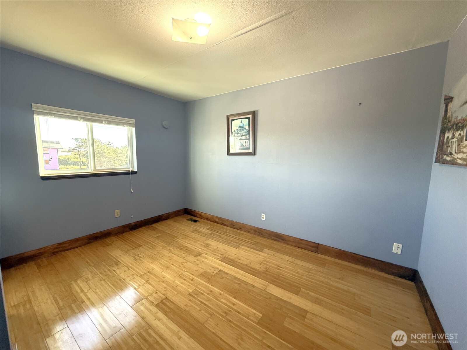 1083 Ocean Shores Boulevard SW, Ocean Shores, WA 98569