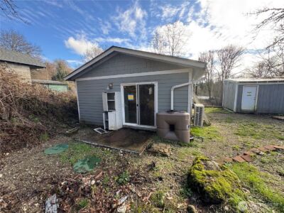 1915 SE Spring Road , Shelton, WA 98584 - Photo 6