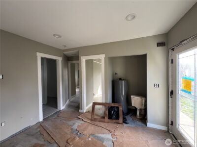 1915 SE Spring Road , Shelton, WA 98584 - Photo 10