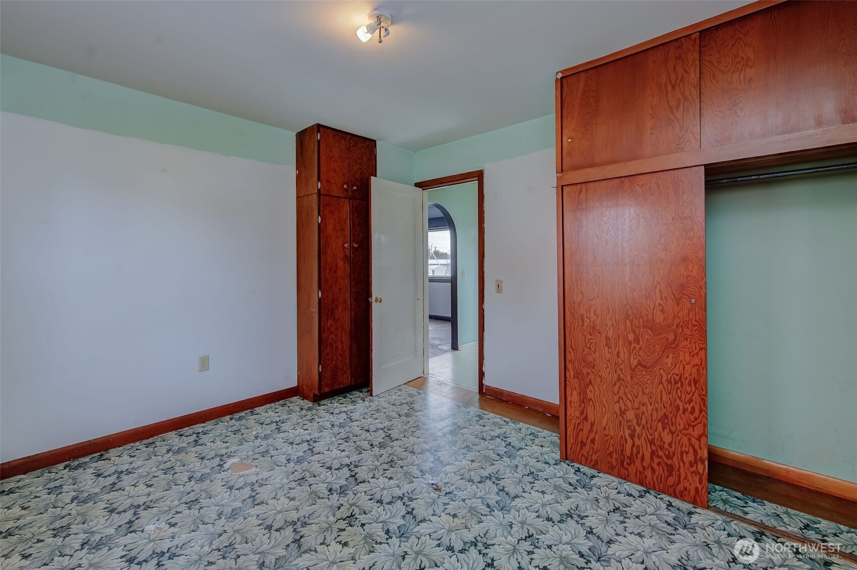 326 S Columbia Avenue , Waterville, WA 98858