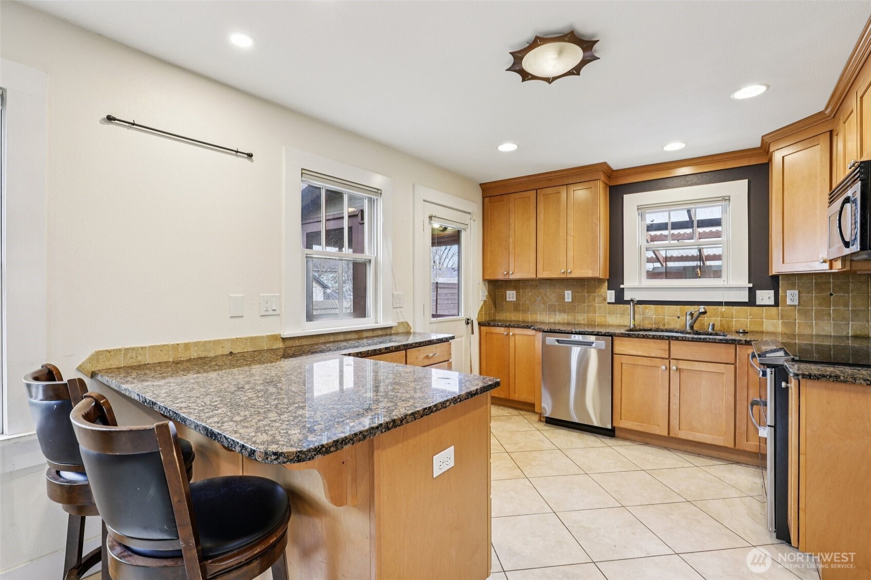 3315 G Street , Vancouver, WA 98663