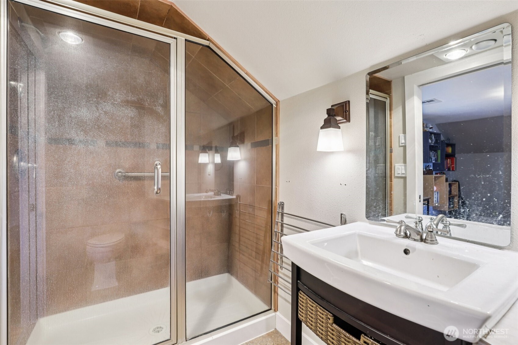 3315 G Street , Vancouver, WA 98663