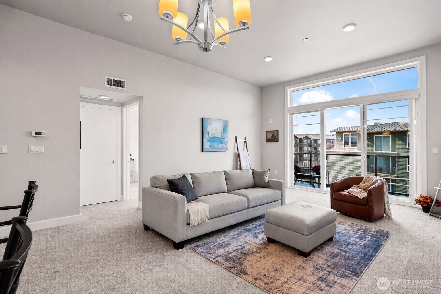 4961 Main Street #811, Tacoma, WA 98407