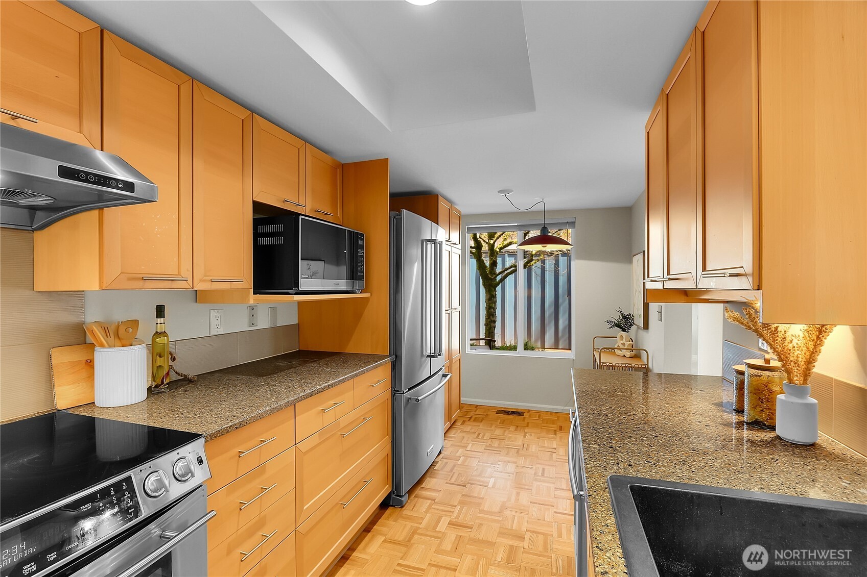 1550 NW 195th Street #106, Shoreline, WA 98177